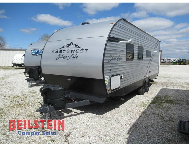 2022 East to West Silver Lake 25KRB Travel Trailer at Beilstein Camper Sales STOCK# 009807 Photo 2